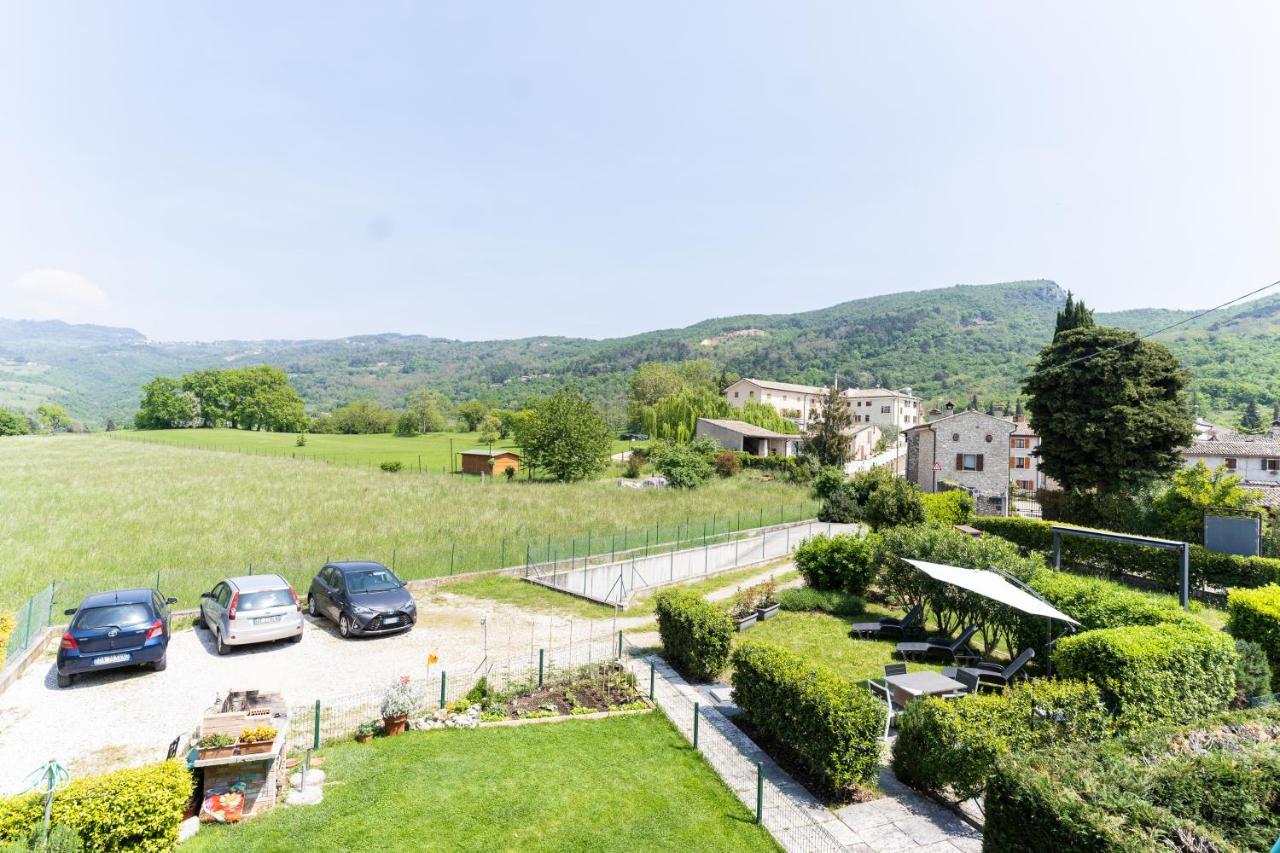 Garda Lake & Relax - Cottage On The Hill คาปริโน เวโรเนเซ ภายนอก รูปภาพ