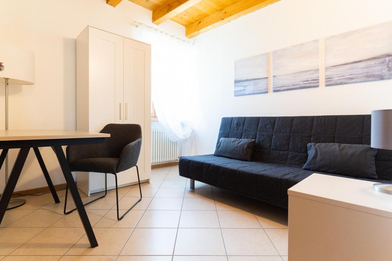 Garda Lake & Relax - Cottage On The Hill คาปริโน เวโรเนเซ ภายนอก รูปภาพ
