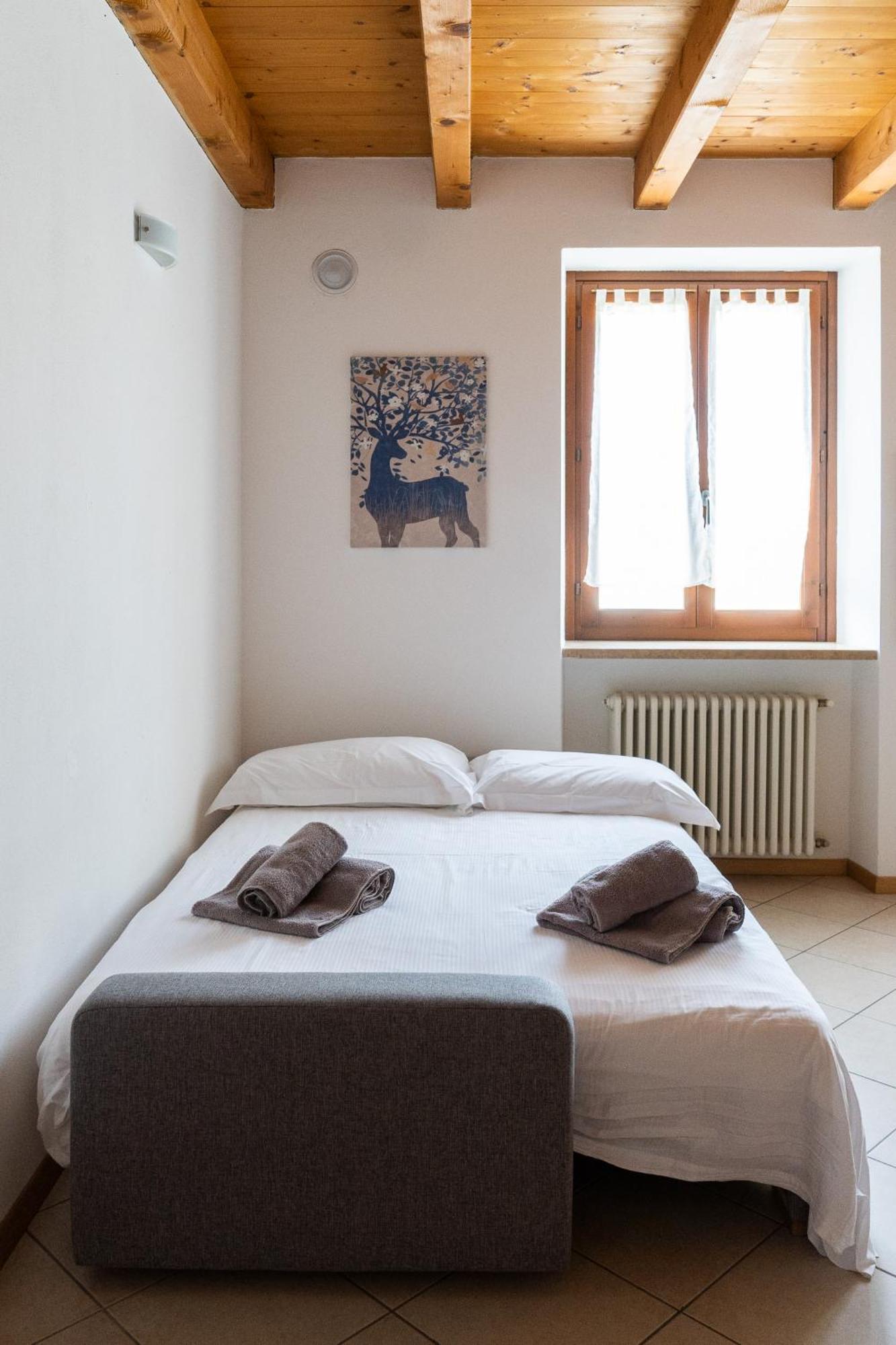 Garda Lake & Relax - Cottage On The Hill คาปริโน เวโรเนเซ ภายนอก รูปภาพ